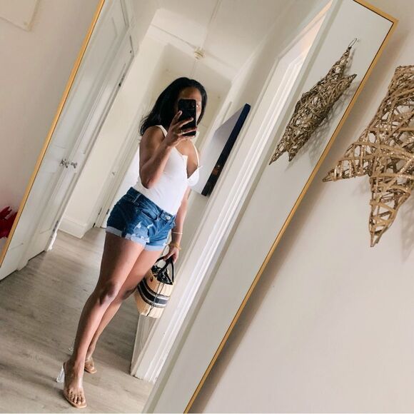 EXPRESS SHORTS - Picture 2 of 9